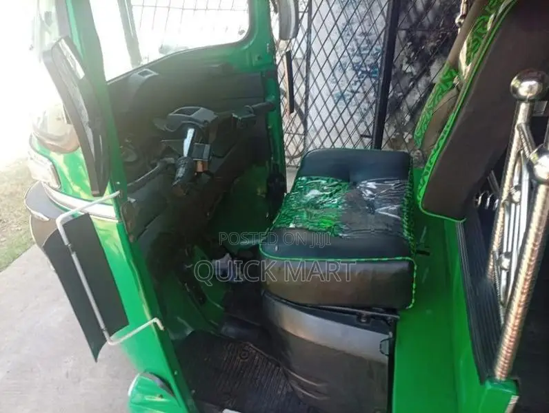 Bajaj RE 2020