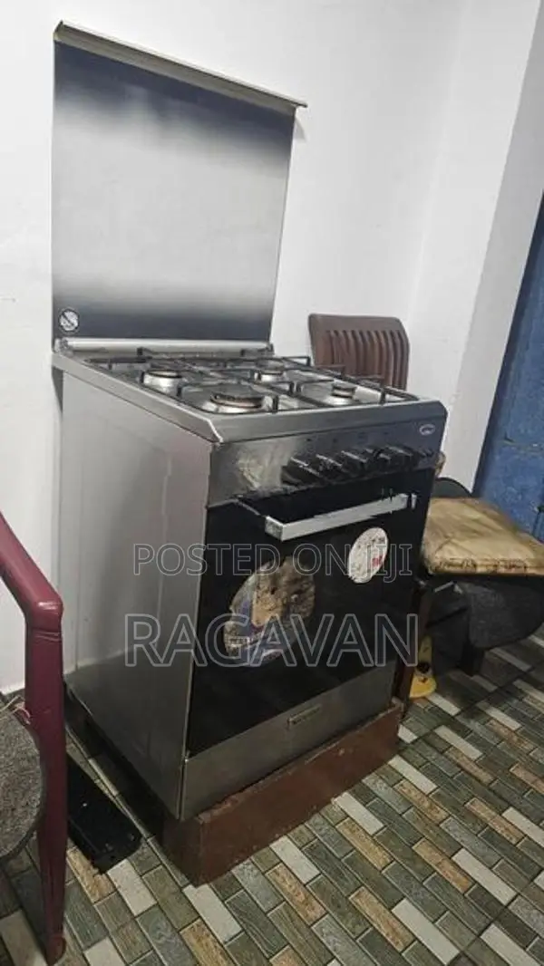4 Burner Gas Cooker with Oven