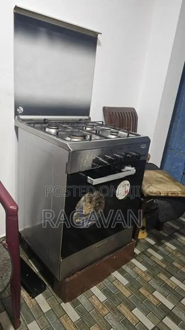 4 Burner Gas Cooker with Oven