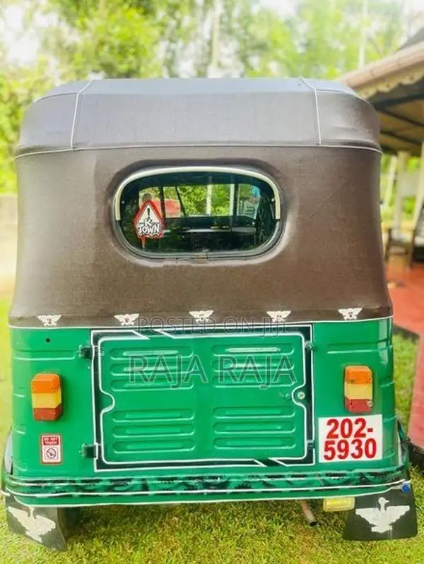 Bajaj RE 1994