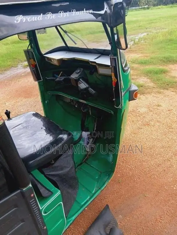 Bajaj RE 2008