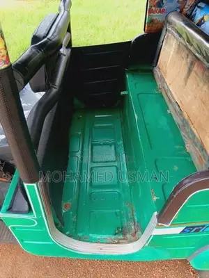 Bajaj RE 2008