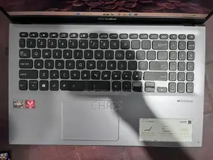 ASUS VivoBook 15