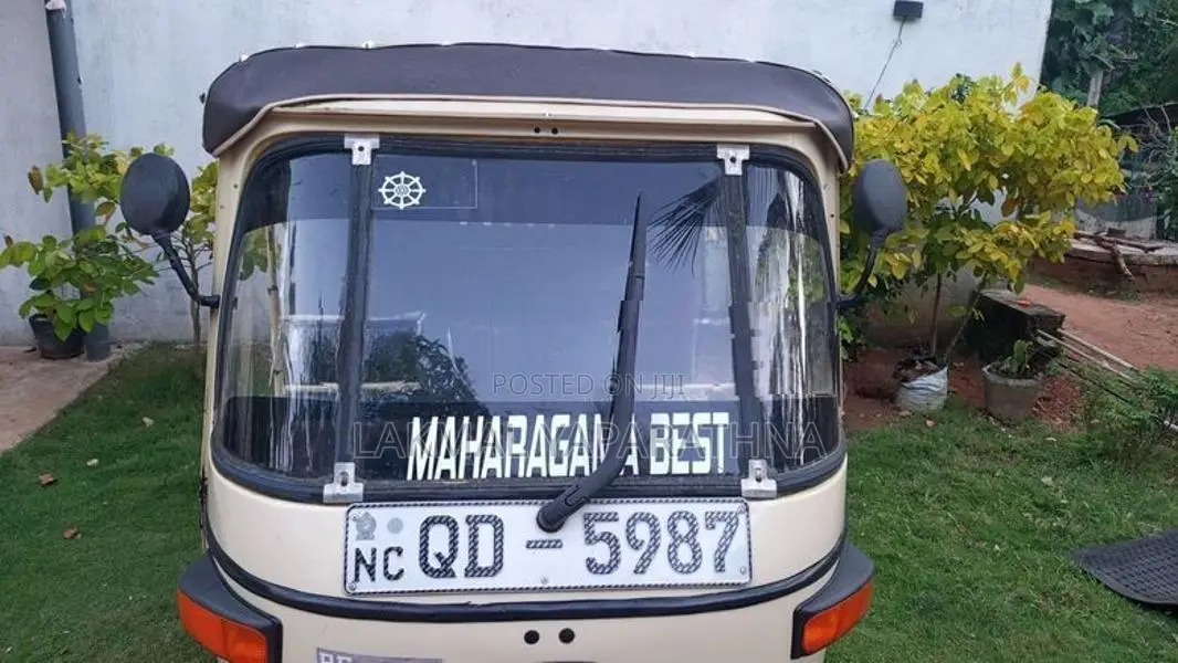 Bajaj RE 2005