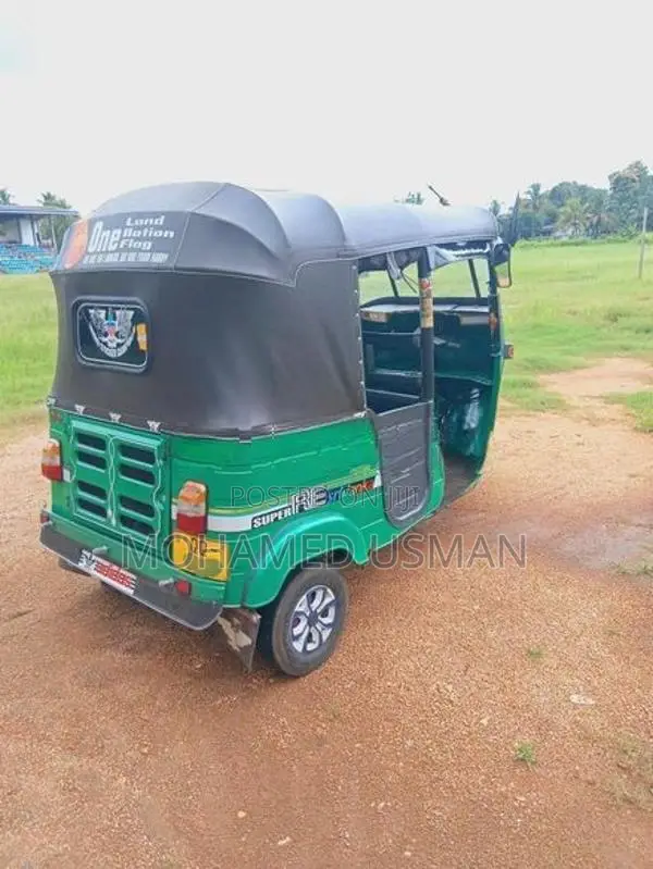 Bajaj RE 2008