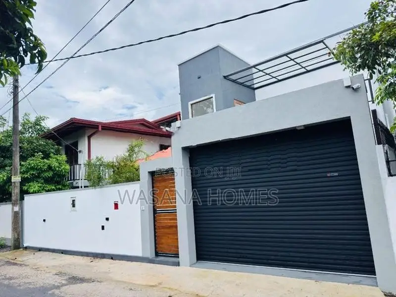 Prestigious House for sale Piliyandala