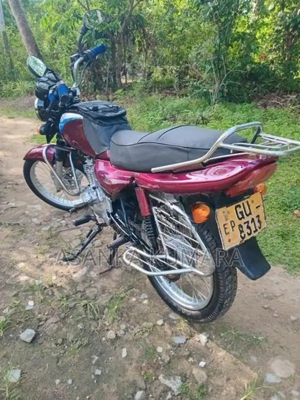 Bajaj Caliber 2004