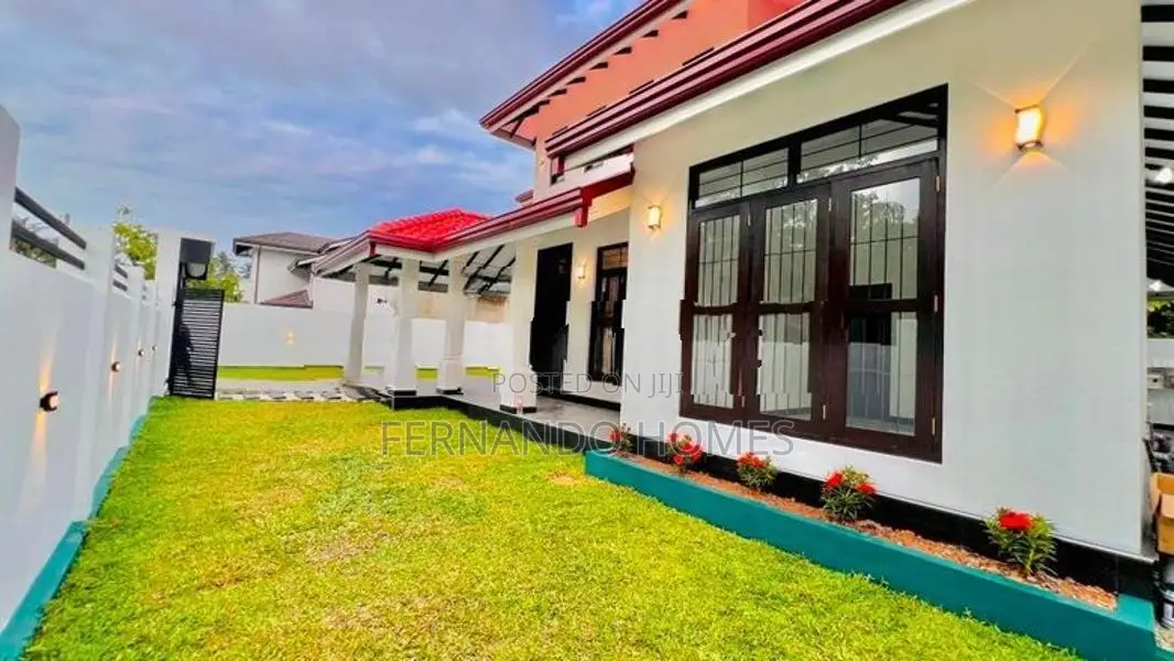 Sweet Homes Nice Garden With Beauty Luxury House For Sale In Kandawala