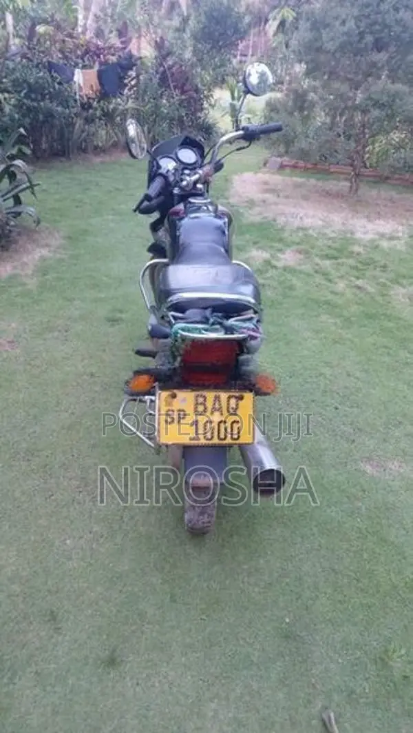 Bajaj CT100 2014