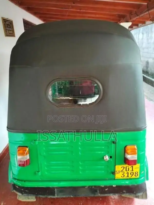 Bajaj RE 1999