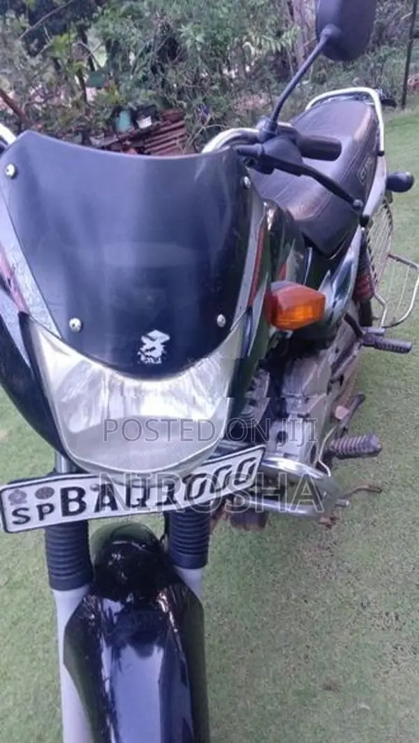 Bajaj CT100 2014
