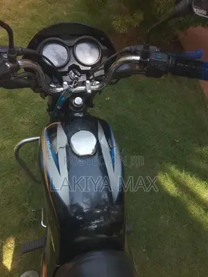 Bajaj CT100 2005