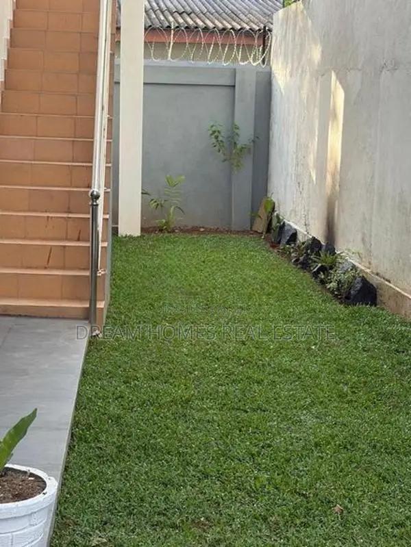 Spacious Luxury Home for Rent – Waththegedara Junction