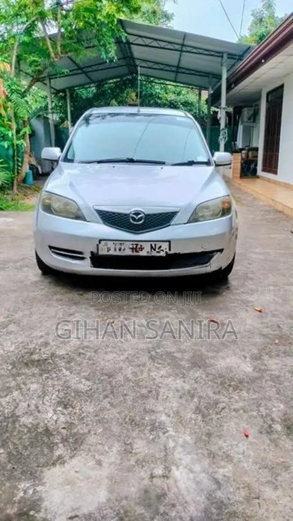 Mazda Demio 2005