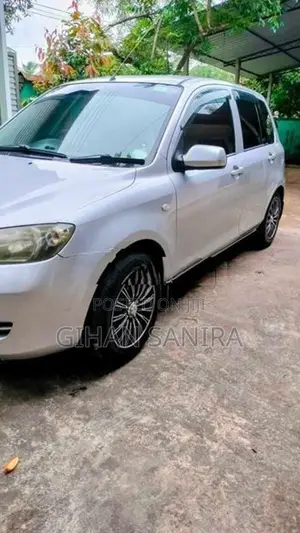 Mazda Demio 2005