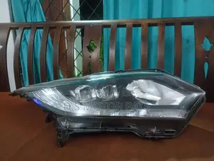 Vezel Head Light Right Side