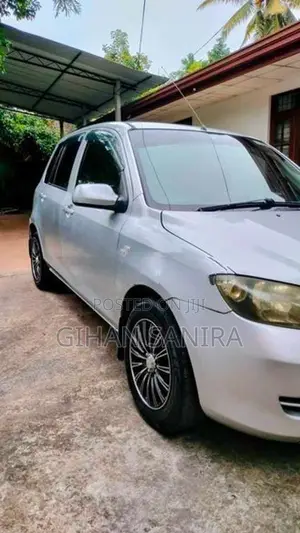 Mazda Demio 2005