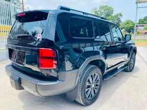 Toyota Land Cruiser Prado 2025