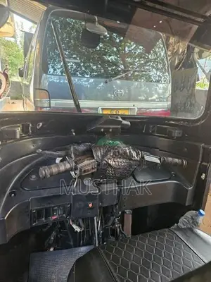 Bajaj RE 2015
