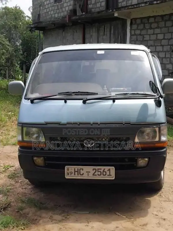 Toyota Dolphin 1998