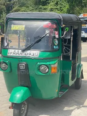 Bajaj RE 2012