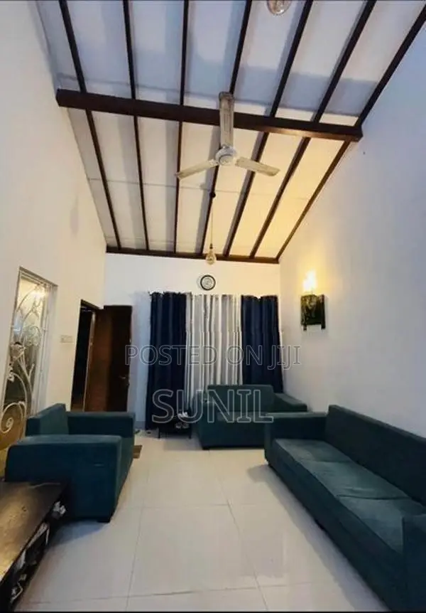 Fully Furnished Two Storey House for Rent in Diyagama