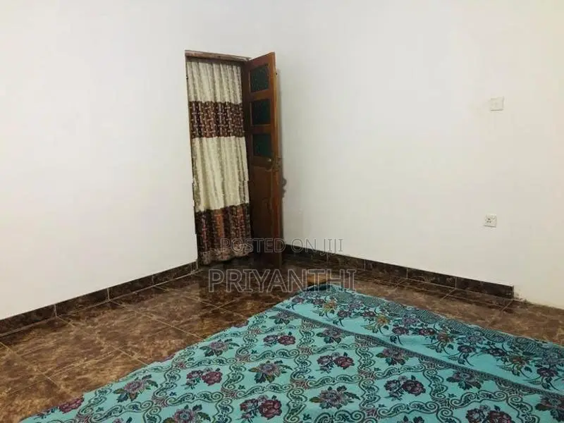Room Rent for Girls Kandy
