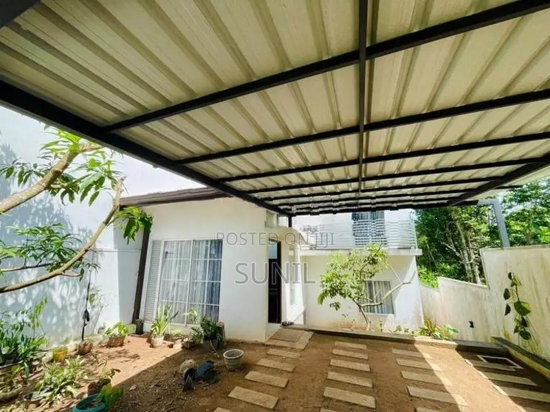 Fully Furnished Two Storey House for Rent in Diyagama