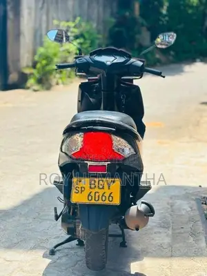 Honda Dio 2018