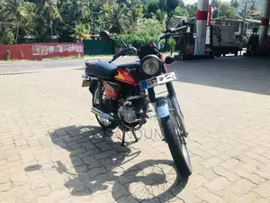 Bajaj Boxer Champion 4S 2000