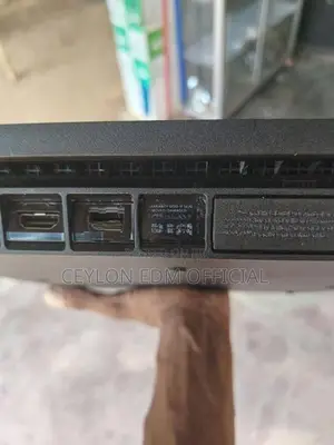PS4 Slim 1TB