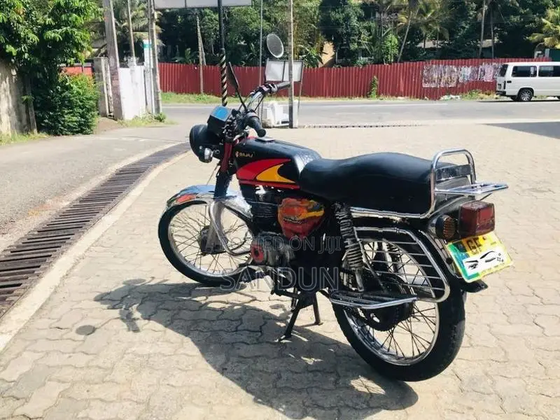 Bajaj Boxer Champion 4S 2000