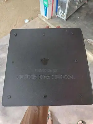 PS4 Slim 1TB
