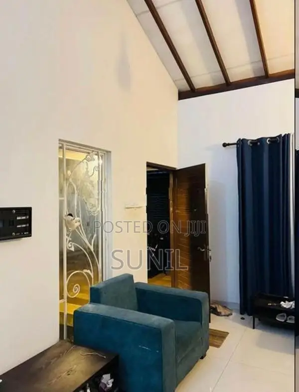Fully Furnished Two Storey House for Rent in Diyagama