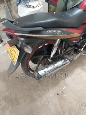 Mahindra Centuro 2015