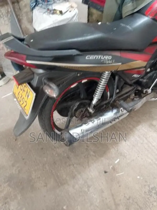 Mahindra Centuro 2015