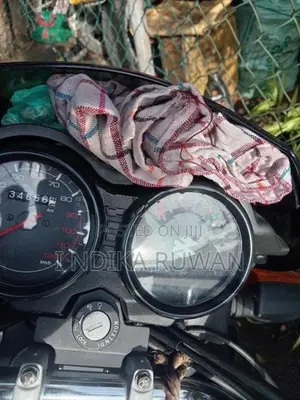 Bajaj CT100 2019
