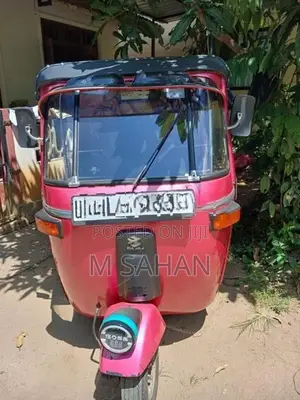 Bajaj RE 2002