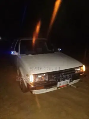 Nissan Sunny B11 1984
