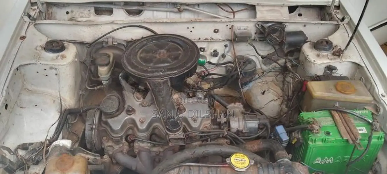 Nissan Sunny B11 1984