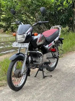 Bajaj CT100 2011
