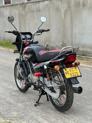 Bajaj CT100 2011