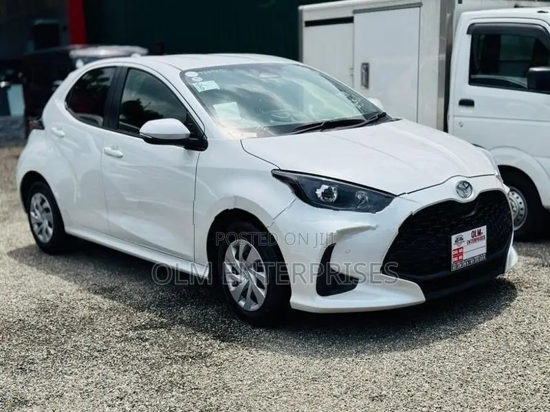 Toyota Yaris X Grade 2024
