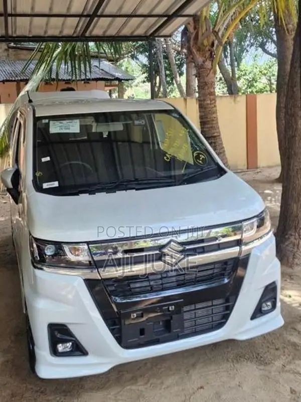 Suzuki Wagon R Custom Z 2025