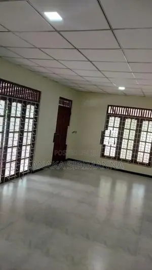 Rent House in Padukkap
