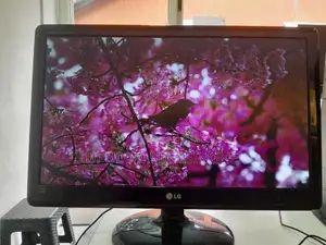LG i5 7th Gen - Desktop (Used) with 22" LED Monitor