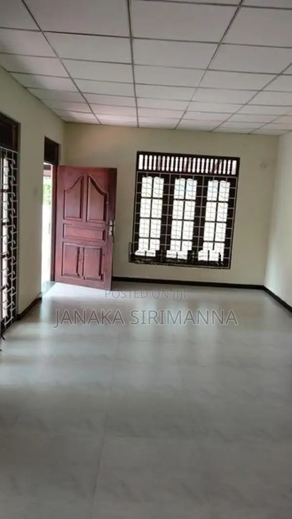 Rent House in Padukkap