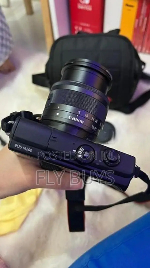 Canon EOS M200 Mirrorless Camera