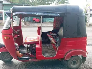 Bajaj RE 2001