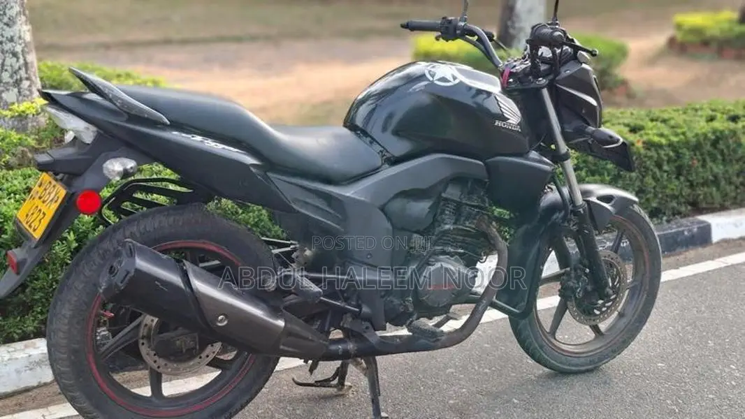Honda CB Trigger 2014